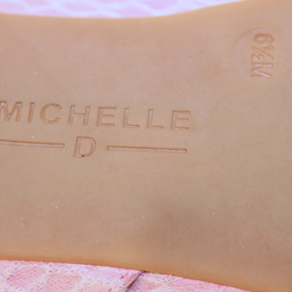 Michelle D Women's Flats - Picture 3 of 3